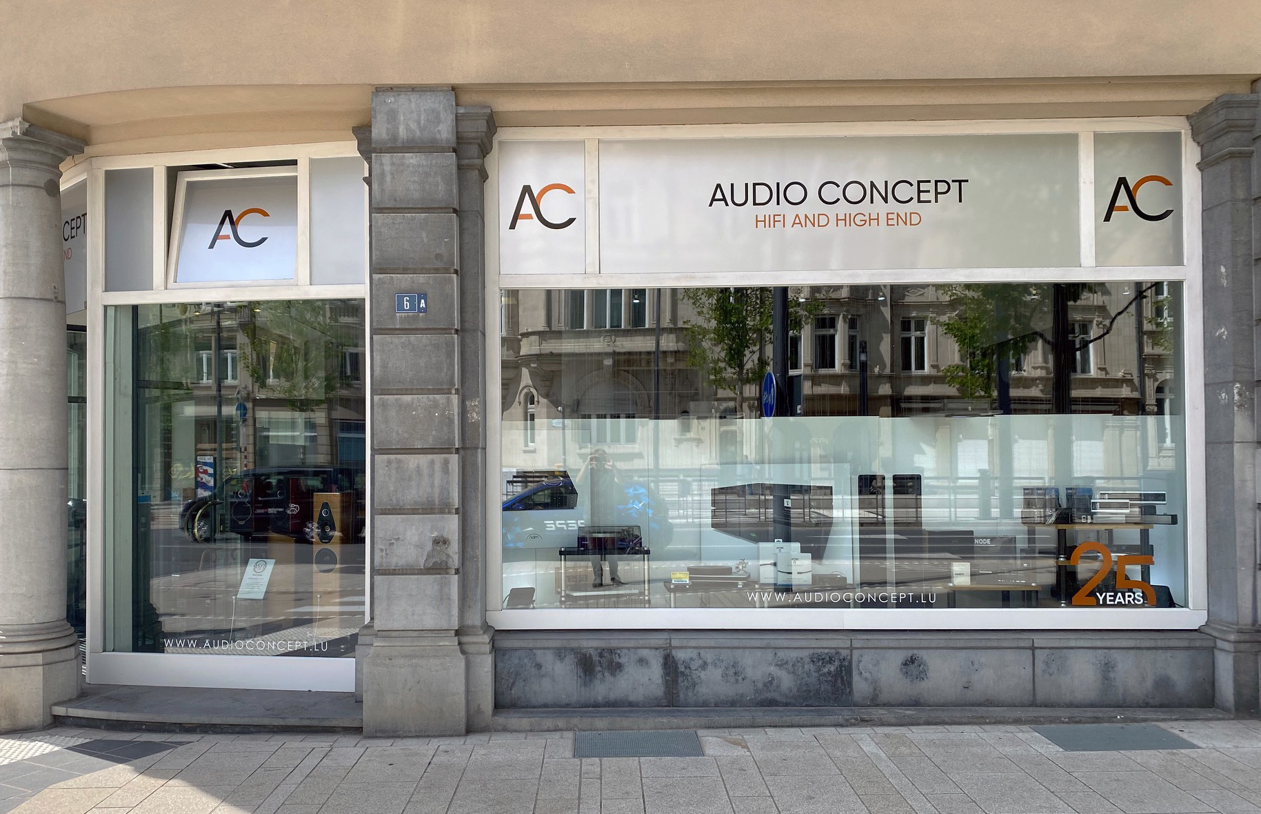 Audioconcept lettrage vitrine