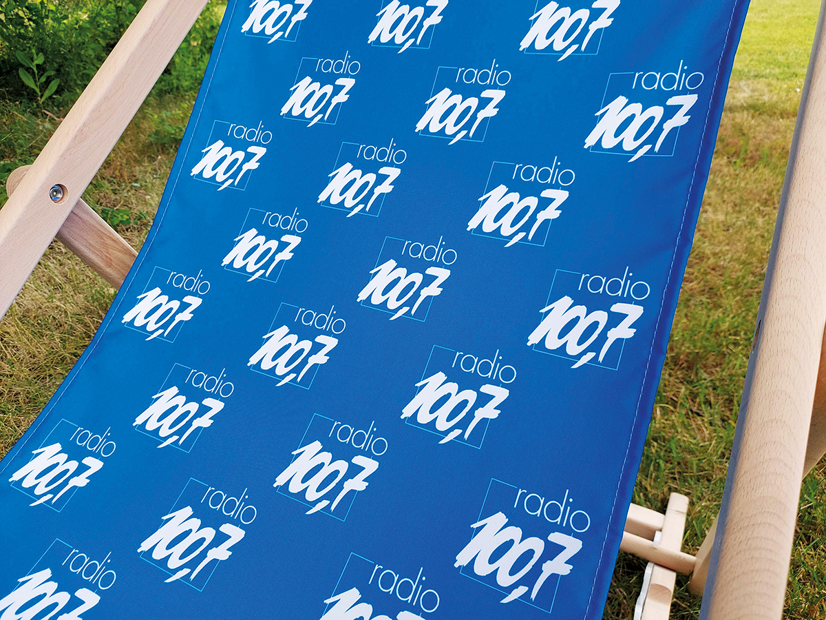 Dotcom Radio 100 7 4 site